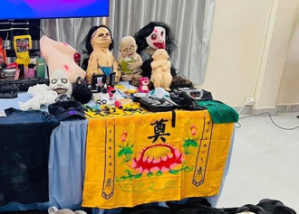 「晚安小雞」狼狽被逮 驚！藏身處搜出鬼娃、鬼面具