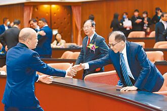 国会格斗摩拳擦掌