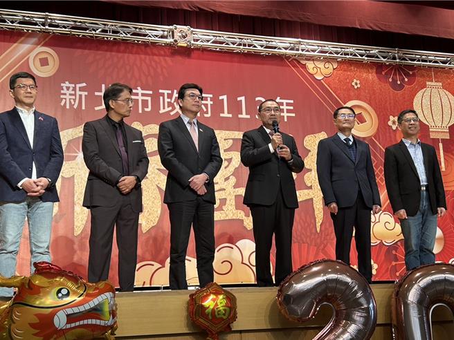 新北市政府今（15）日在市长侯友宜带领下进行新春大团拜。（刘玮晴摄）