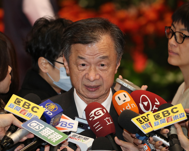 陆委会主委邱太三（图）15日出席「行政院113年新春团拜」，并于团拜后受访。（刘宗龙摄）