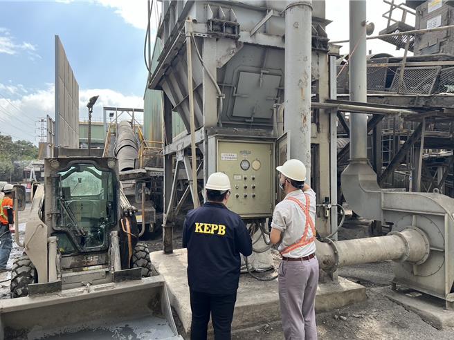 高雄2023年的空氣品質良率(AQI≦100)高達88.9％，已經連續4年突破8成，而PM2.5年均值為16.8μg／m3，這2項數據均持續明顯改善。（高市府環保局提供／洪浩軒高雄傳真）