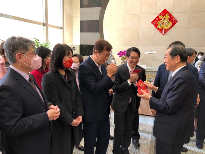 考试院新春团拜 黄荣村期勉勇敢前行推动人才培。考试院提供