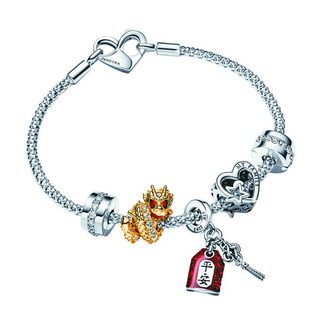 SOGO復興館Pandora 2024全新一季珠寶系列，手鍊2480元、串飾1080元起。（SOGO提供）