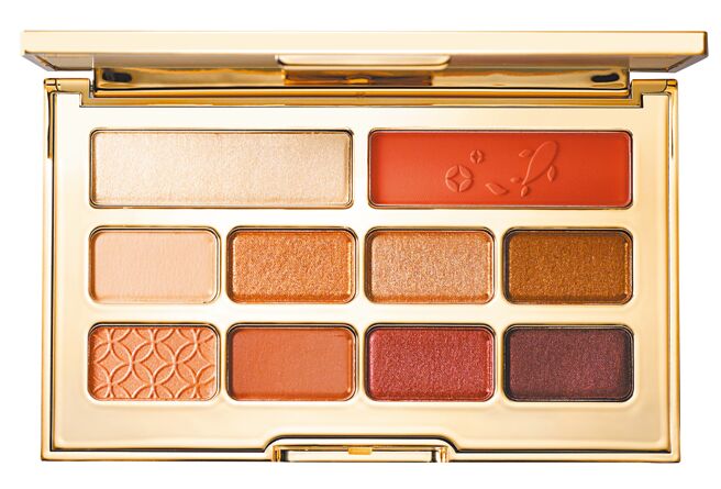 Artistry雅芝開運錦鯉彩妝盤，標榜零廢色，新的一年隨時都用的上。 （Artistry提供）