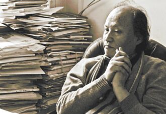 以《繁花》向一座城市致敬