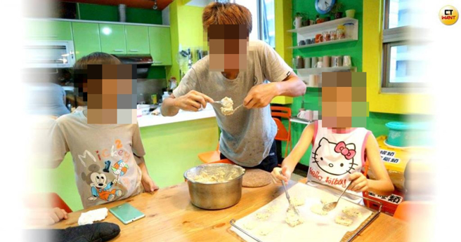 新北市蘆洲少年服務中心是當地「最後一張網」，陪著少年烹飪吃飯等，提供他們學校和家庭以外的休閒空間。（圖／翻攝蘆少臉書）