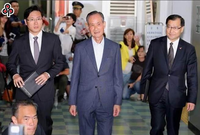 远雄集团创办人赵藤雄（图中，本报资料照片）