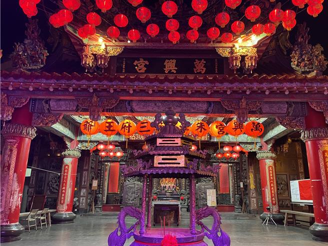 彰化市田中里万兴宫24日将举办元宵联欢晚会，有演唱会、夜市市集及摸彩等活动。（万兴宫提供／孙英哲彰化传真）