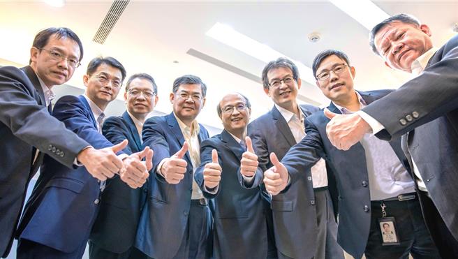 是方2023年毛利率、净利率、营业利益率攀新高。图为经营团队。（是方提供）