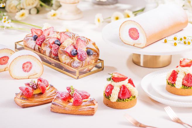 礁溪寒沐酒店推出一系列季节限定草莓糕点。（礁溪寒沐酒店提供）
