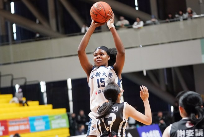 世新大学外籍生球员吉芙。(大专体总提供)