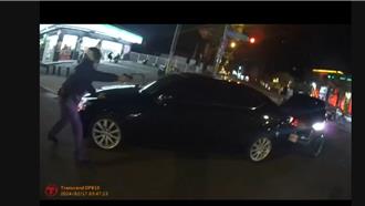 霧峰勇警緝捕遭撞腳骨折送醫 通緝犯脫逃畫面曝光