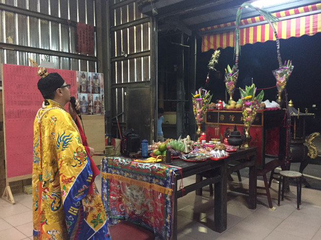 初九是玉皇大帝的圣诞，命理师杨登嵙提醒，拜天公别犯8禁忌，以免惹怒神明。（图/杨登嵙提供）