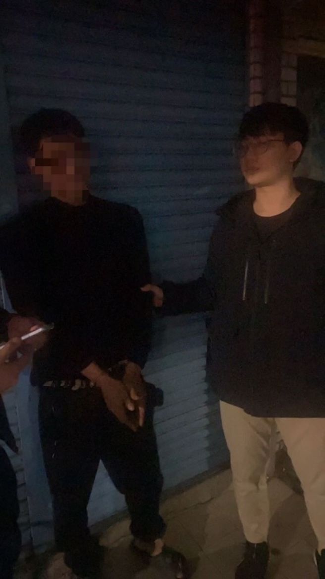 警方經擴大調閱監視畫面，鎖定33歲陳姓犯嫌，經埋伏後將她逮捕到案。（圖／警方提供）