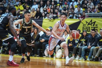 PLG》「69大魔王」发威！领航猿修理地主国王中止2连败