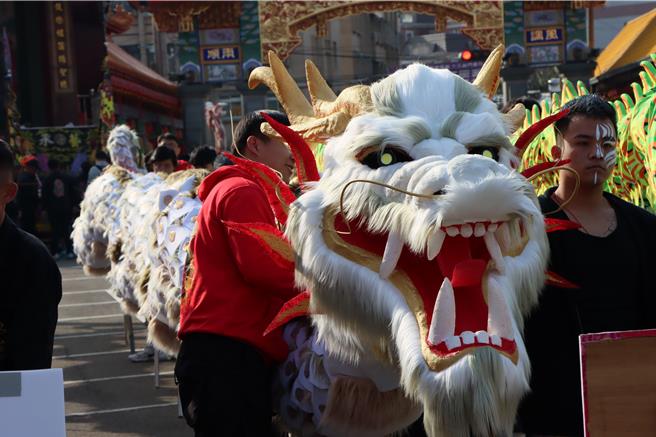今天的白龍為矚目焦點之一。（苗栗縣政府提供／李京昇苗栗傳真）