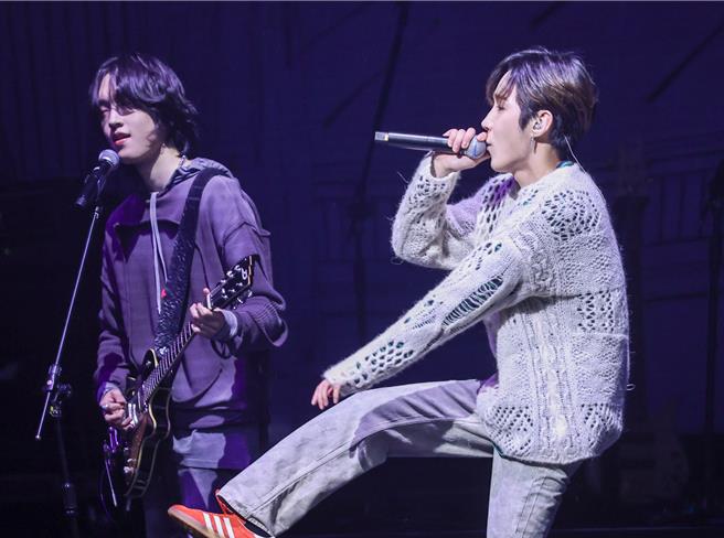 新人团现场演唱实力惊人。（罗永铭摄）