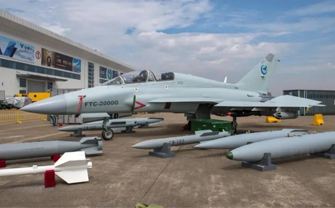 近期持续多月的缅甸北部地方衝突当中，缅甸政府军装备的中国FTC2000G战斗机多次被击落。（图／腾讯网）