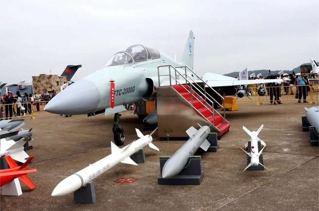 FTC2000G号称「世界最便宜4代战机」，其造价低廉，单价不足1000万美元。（图／腾讯网）