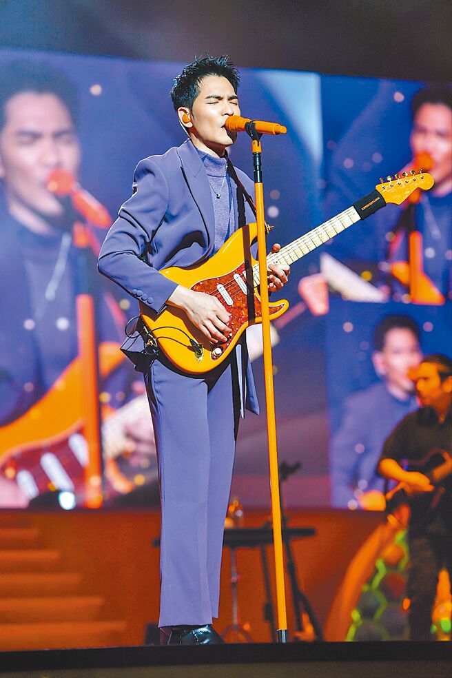 萧敬腾日前受邀赴新加坡「圣淘沙名胜世界」开唱，气氛嗨翻。（喜鹊娱乐提供）