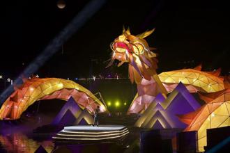 水中巨龍磅礡登場！中台灣元宵燈會八大主題燈區