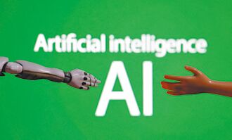 AI浪潮來襲 藝術思辨未來想像