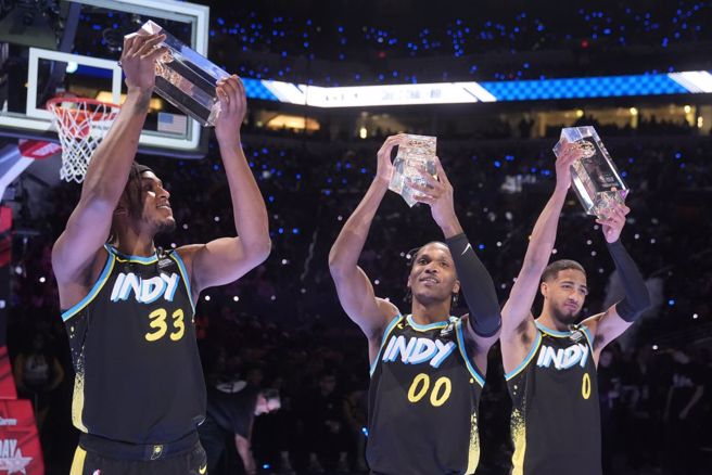 溜马透纳(左起)、梅图林、哈利伯顿赢得技术挑战赛。（美联社）