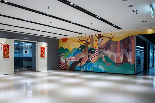 米路哈勇以作品《迎向》期許中華汽車事業版圖能持續擴張。（陳大任攝）