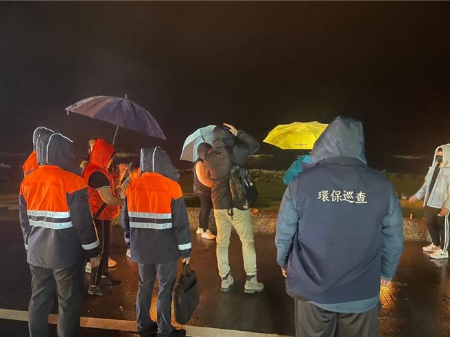 花蓮縣政府考量元宵節將至，避免爆竹聲響干擾民眾作息，將與相關局處到縣內施放熱點聯合稽查，取締爆竹煙火噪音、違規擺攤等違規情形。（花蓮縣政府提供／羅亦晽花蓮傳真）