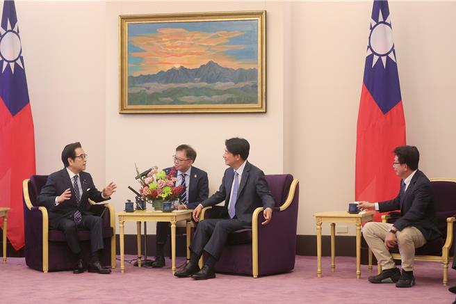 副总统赖清德接见日本参议员北村经夫与堀井巖(总统府提供)