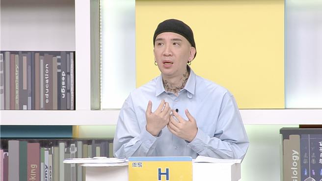 作家H认为女生要多考虑和会对人颐指气使的男生交往。（和展影视提供）