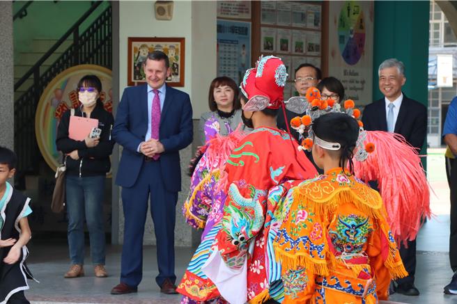 布馬陣表演。（苗栗縣政府提供／李京昇苗栗傳真）