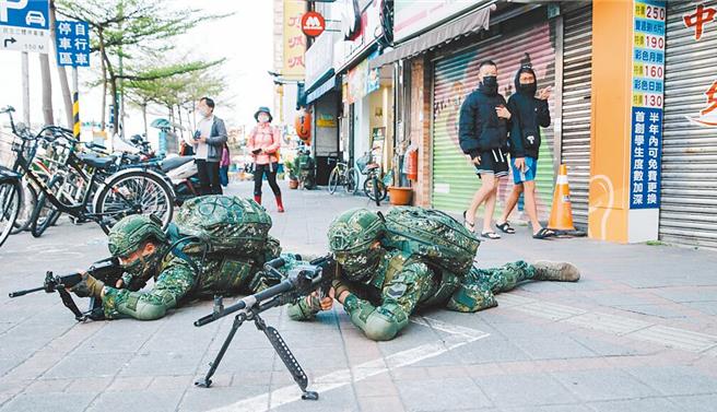國防部在去年國防報告書中曾提及，國軍將推動城鎮戰，外界關注軍方如何強化全民國防韌性，從行政院施政報告中可看出一些端倪。（本報資料照片）