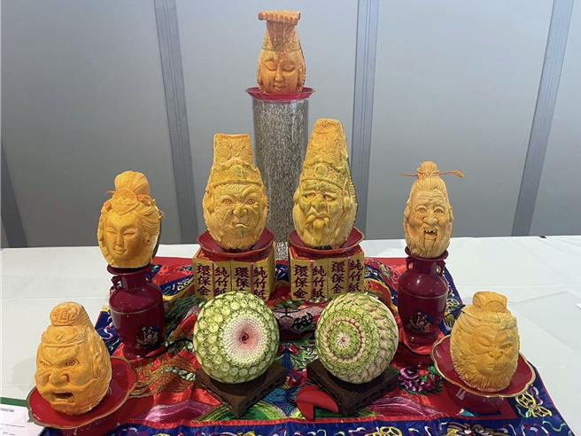 餐旅系學生王宥翔奪得「2024 IKA奧林匹克廚藝競賽」特金金牌作品。（弘光科大提供）