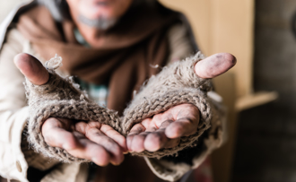 路邊宰殺無敵手 「蘭州棋王」被爆淪街友 真相曝