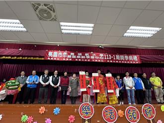 中壢樂齡中心開學 張善政鼓勵創造第二人生