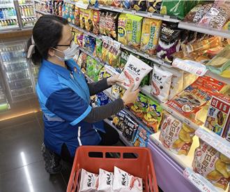 蝦味先檢出致癌物 萊爾富宣布下架與退費