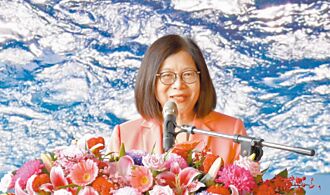 管碧玲籲共搭善的橋梁 勿因意外毀棄