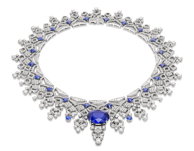宝格丽Barocko 系列Sapphire Lace蓝宝石蕾丝项炼，椭圆形切割蓝宝石主石重达28.11克拉。（BVLGARI提供）