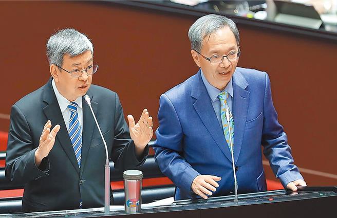 卫福部长薛瑞元表示，食药署验的检体跟台中是同一个检体，所以如果台中实验室受到污染，食药署验也会验的出来。（本报资料照片）