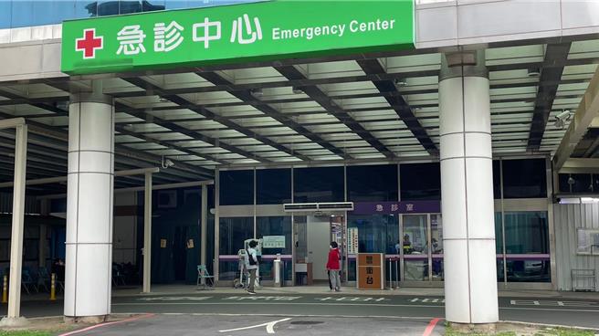 卫生福利部桃园医院医护分享如果避免家中婴儿出现泌尿道感染。图为桃园医院急诊室外观照。（桃园医院提供／陈梦茹桃园传真）