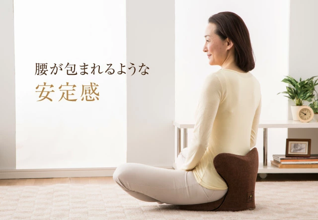 顶级腰乐支撑座垫，採三层结构的支撑座垫，讲究稳定性、安定感、并兼具柔软度。透过座垫可舒适久坐，重现有如马鞍上的安稳防护，牢牢支撑腰部区域，特价4590元。（台隆手创馆提供／古明弘台北传真）