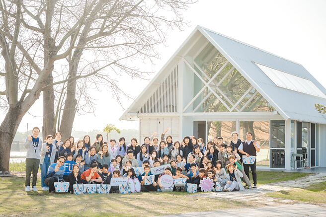 富宇慈善基金会MOVE募计画自2022年举办至今约28场，每年约有12位大学生成为富宇慈善基金会的正式合作对象，一同投入公益工作。图／业者提供