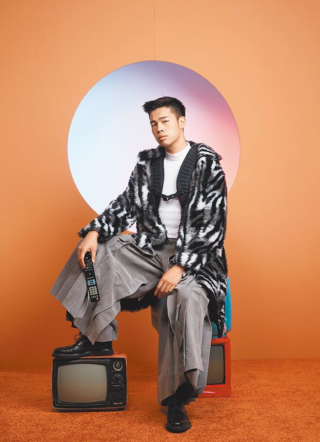 陈大天即将举办首场单口喜剧专场「过气」。（开丽娱乐提供）