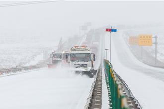 陸多地進入雨雪最強時段 今早維持6預警齊發