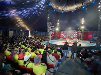 美洲疯马梦想大马戏团来台中 后里马场登场