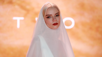 《后翼棄兵》安雅銀布裹上圍 擠出北半球超絕畫面電暈粉絲  