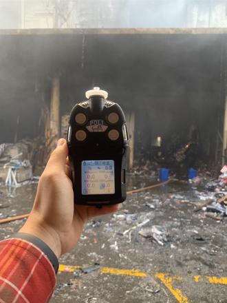 深坑工廠大火惡臭漫雙北 侯友宜公布空品、水質監測結果