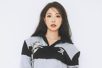 宝儿华莎登高雄樱花季 期待逛夜市