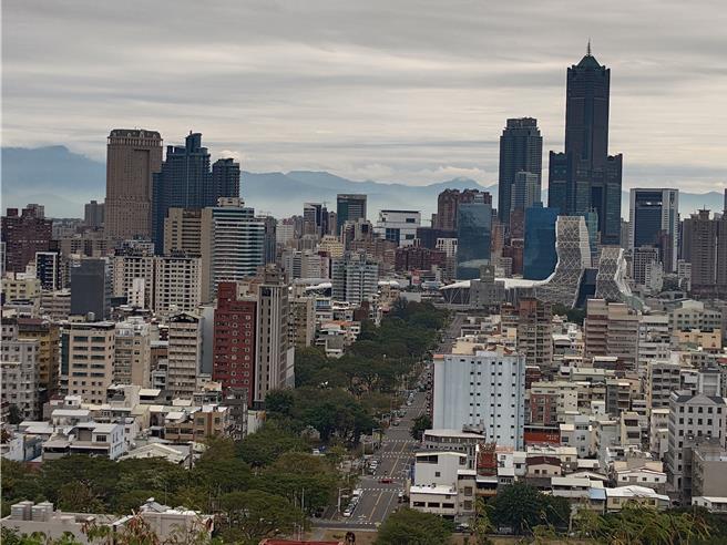 公寓大廈依規定要成立管理委員會或推舉管理人，未依規定會受罰，高雄推出補助鼓勵公寓大廈成立管理組織。示意圖。（任義宇攝）